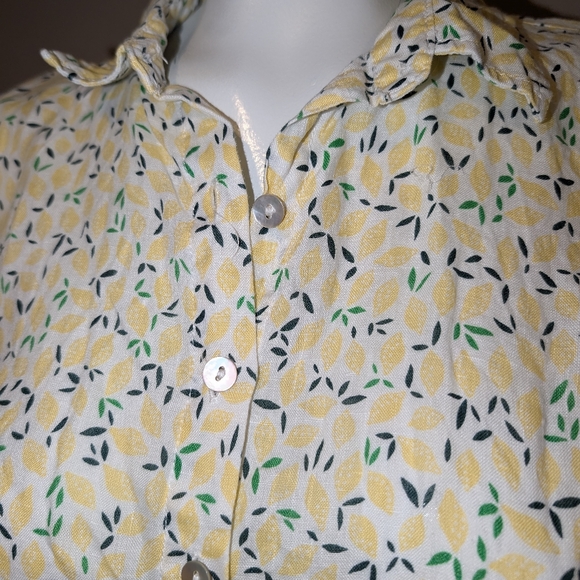 Lemon Print Women's Top - Picture 3 of 5